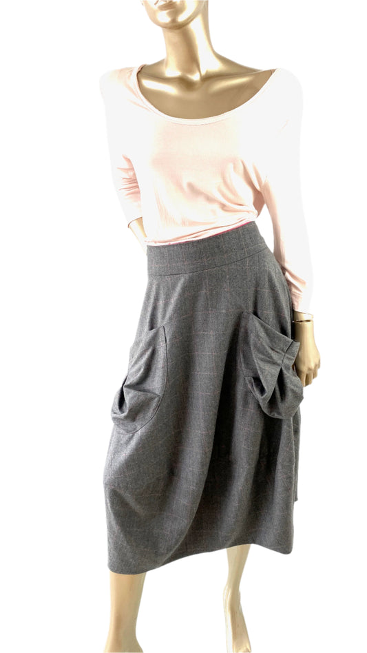 Emmanuel  style skier , Buble ,Tulip style wool skirt with Pockets