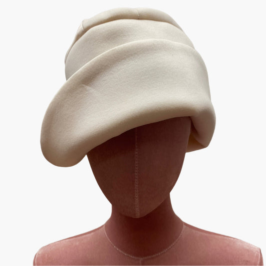 Handmade vintage-style,in cream  cotton mixed fabric,with structured brim.Perfect for classic and timeless fashion.