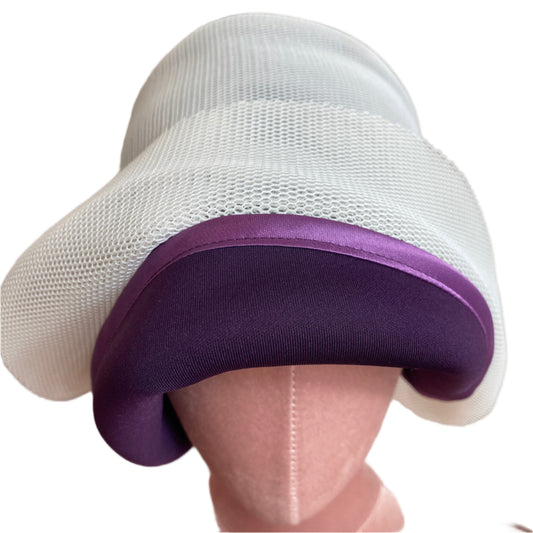 Handmade vintage-style,in mesh mix fibres.Perfect for classic and timeless fashion.